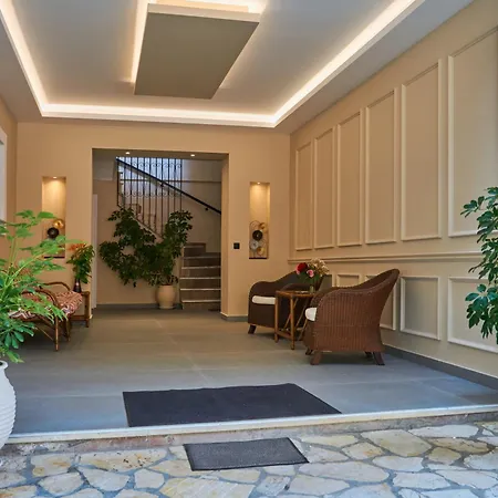 Fiona Corfu Roda (Corfu)