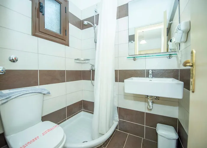 Fiona Corfu * Roda (Corfu)