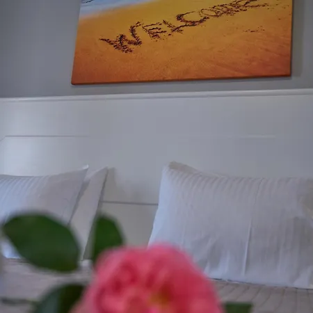 Fiona Corfu Roda (Corfu)