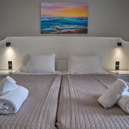 Fiona Corfu Roda (Corfu)